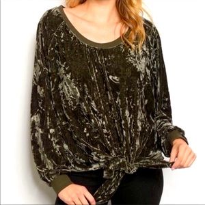 Striking🔥Olive green crushed velvet top w/tie